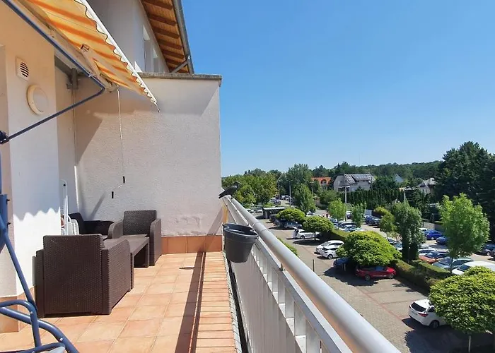 Bazsi Golden דירה שיופוק